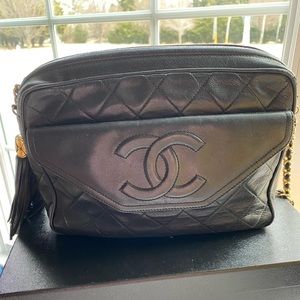 Chanel Vintage Black Lambskin Front Pocket Camera Bag × 1